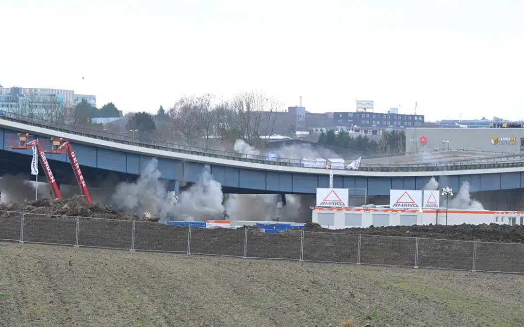 Brücke ist weg!